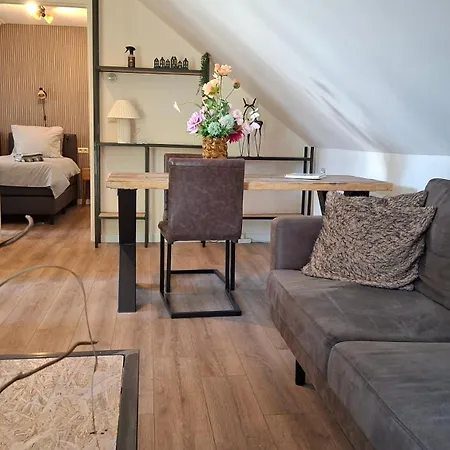 De Leeuwenkuil 3*